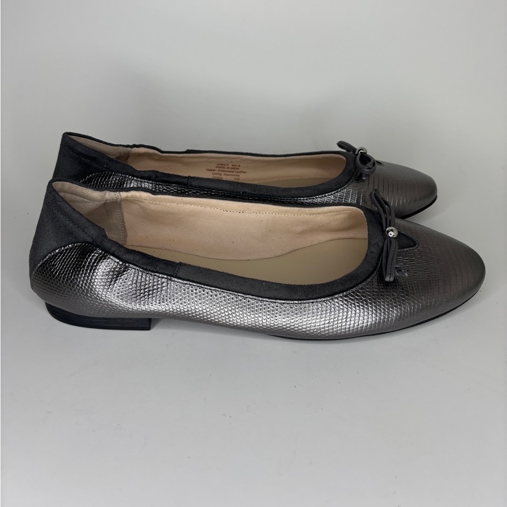 Cole Haan Flats Shoes Women Size 10.5B Silver Embossed Leather Bow Slip On